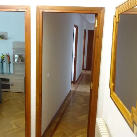 La Flor De Lis Apartment *